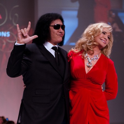 Gene Simmons and wife Shannon Tweed. Photography by Jason Hargrove. CC BY-SA 2.0.